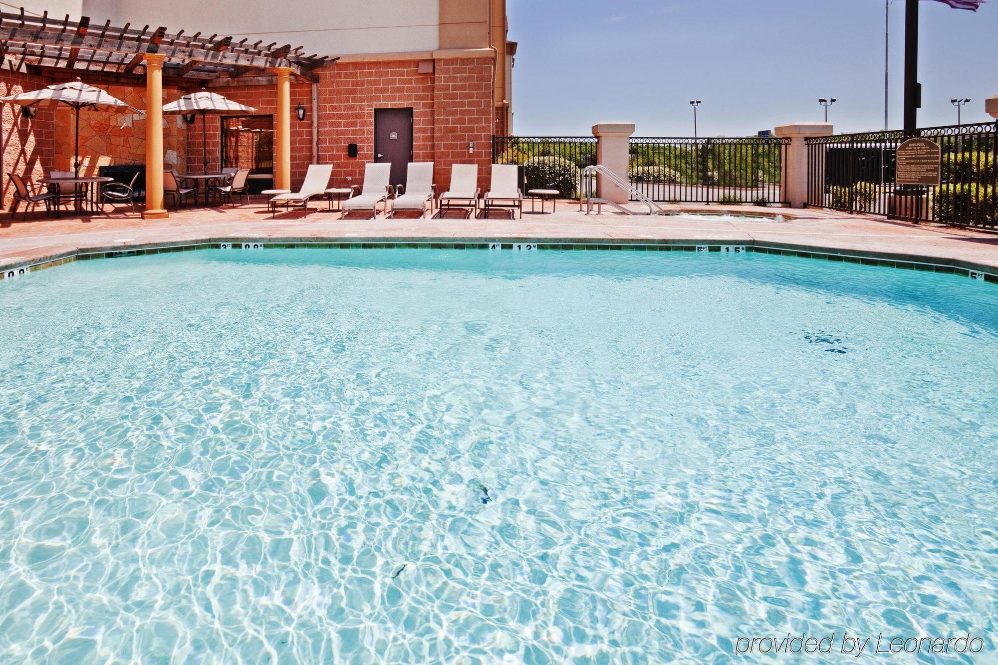 Holiday Inn Express Hotel & Suites Lawton-Fort Sill By Ihg Екстериор снимка